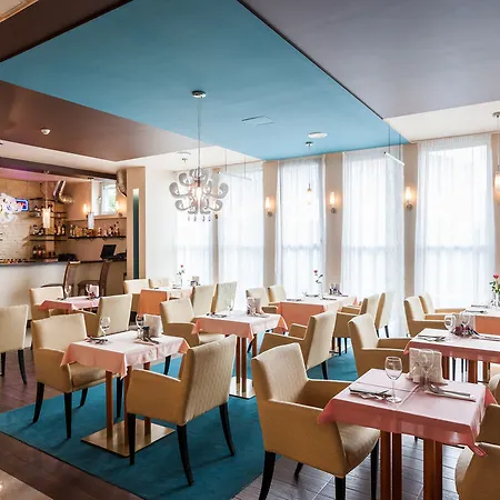 Hotel Gryf 2*