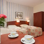 Hotel Gryf 2*