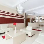 Gryf Hotel 2*